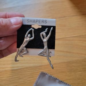 Dancer earrings nwt